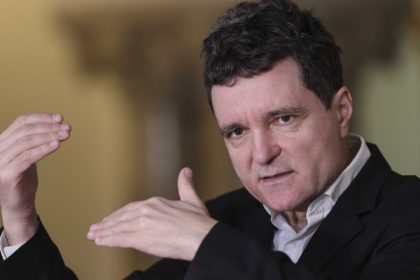 nicusor dan recunoaste ca a folosit masina primariei pentru deplasari in scop electoral ma duce acasa poate sa ma duca la dezbateri 67ffbbe098463