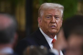 noile tarife vamale ale lui trump se vor aplica imediat anunta casa alba ce spun specialistii despre ziua eliberarii 67ec5c0847d82