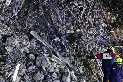 o echipa de asistenta din sua a aflat ca va fi concediata cand era in myanmar pentru a ajuta dupa cutremurul devastator de luna trecuta 67f191a11644d