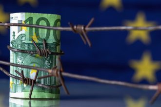 ong urile din europa se tem ca finantarea din partea ue va fi taiata o campanie a politicienilor de dreapta ridica intrebari 67fcb5f899034