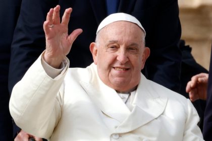 papa francisc aparitie surpriza la slujba de florii de la vatican 67fbcb9cb6a4f