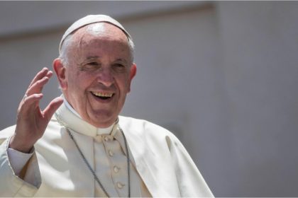 papa francisc un papa al poporului cum a ajuns fiul unor imigranti din argentina sa conduca vaticanul si ce mostenire lasa in urma 6806033d3638f