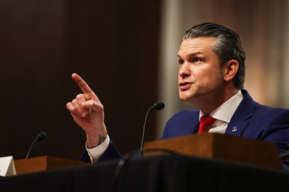 pete hegseth ameninta ca sua vor lovi puternic iranul daca esueaza negocierile privind dosarul nuclear 67fcd6cd4b582