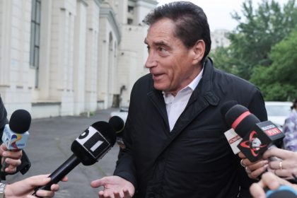 petre roman dupa ce fost trimis in judecata pentru mineriada din 13 15 iunie 1990 acuzatia este absurda nefondata 67ed048267b8c