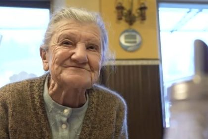 povestea femeii de 100 de ani care inca lucreaza ca barista aici e viata mea e ca un medicament 67f2a1813f8a5