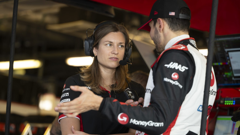 premiera in formula 1 laura muller a devenit prima femeie care lucreaza ca inginer de cursa 67ebdad432213