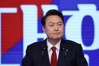 presedintele coreei de sud a fost indepartat oficial din functie yoon suk yeol declarase legea martiala in decembrie 67ef62a437ef7