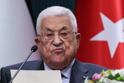presedintele palestinian mahmoud abbas si a numit un posibil succesor 680dae20dda4f