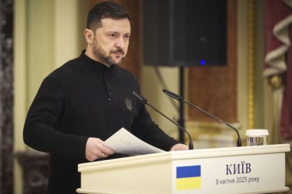 presedintele zelenski a cerut parlamentului de la kiev aplicarea legii martiale in ucraina inca 90 de zile 67fe514d6c17d