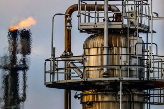 previziuni sumbre pentru economia rusiei scad veniturile din exporturile de petrol si gaze principala sursa de bani pentru kremlin 6808bda9542b5