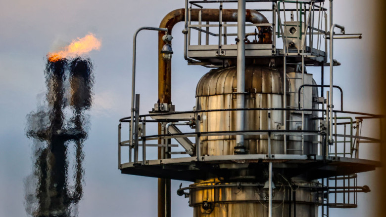 previziuni sumbre pentru economia rusiei scad veniturile din exporturile de petrol si gaze principala sursa de bani pentru kremlin 6808bda9542b5