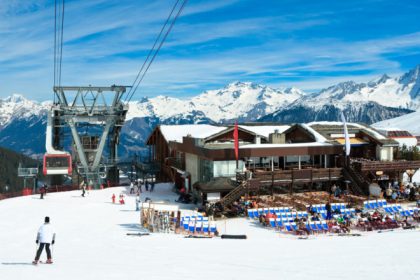 reportaj cnn adevarul despre fetele de cabana care se ocupa de schiorii bogati veniti in europa 68087059b72c5