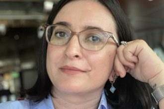 romanca andreea mottram ucisa in sua fiica ei adoptiva de 16 ani si o prietena sunt acuzate de crima si vor fi judecate ca adulti 67f41e6104065