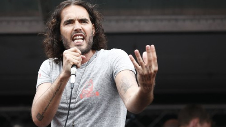 russell brand a fost pus sub acuzare pentru viol 67eff2c8484a7