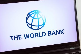 scaderi ale economiei romanesti in 2025 cum arata cifrele anuntate de banca mondiala 6809b83acd1ec