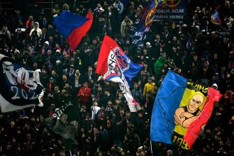 scandal la meciul fcsb dinamo fanii fcsb pusi sa isi scrie numele pe spatele fiecarui bilet 67ecf2beb2d3e
