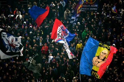 scandal la meciul fcsb dinamo fanii fcsb pusi sa isi scrie numele pe spatele fiecarui bilet 67ecf2beb2d3e