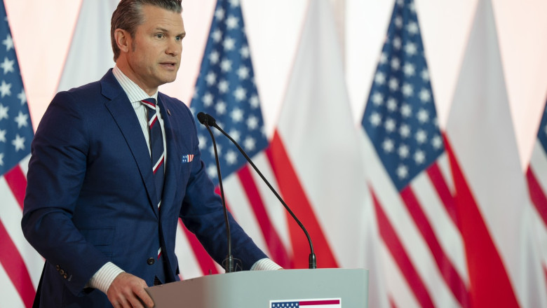 secretarul american al apararii va lipsi de la summitul nato de la ramstein pentru prima data de la infiintarea formatului 67ee36a8d718b