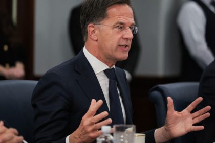 seful nato va indemna sua sa nu forteze ucraina sa ajunga la un acord de pace nefavorabil financial times 680a7c25900a4