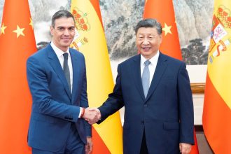 spania respinge avertismentul sua ca apropierea de beijing inseamna sa iti tai singur gatul si isi apara comertul cu china 67f7b3b5ca43e