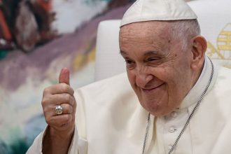 stiti de ce se vorbeste maghiara in rai francisc un papa cu simtul umorului care erau glumele preferate ale suveranului pontif 680746a8ddc06