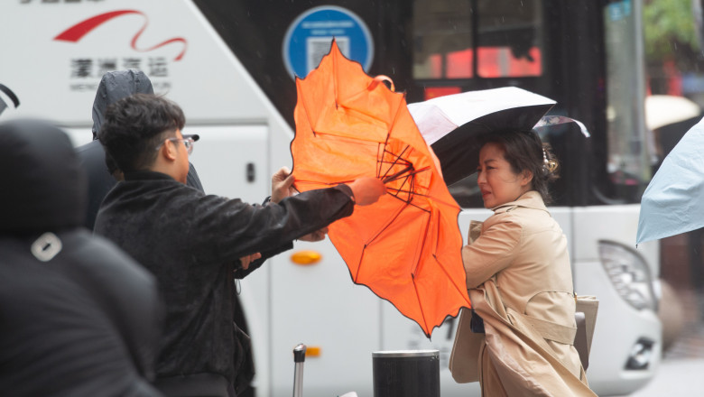 sute de zboruri anulate in china din cauza vremii extreme vantul atinge viteze record autoritatile au emis alerte pentru populatie 67fa78ed299f1