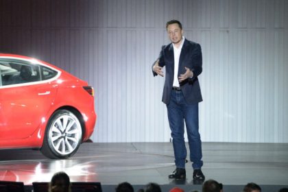 tesla nu mai preia comenzi in china pentru doua modele importate din sua analist musk trebuie sa paraseasca administratia trump 67f92fa11de65
