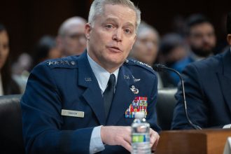 trump i a demis pe directorul agentiei nationale de securitate nsa a sua si pe adjunctul sau 67ef7c6c3c493