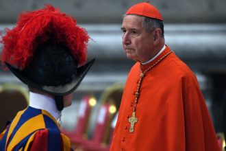 un cardinal american acuzat ca a acoperit abuzuri sexuale ale clerului va ajuta la inchiderea sicriului papei francisc 680b5748ab6aa