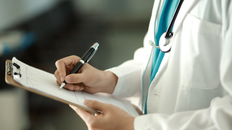 un medic nascut in sua a primit un e mail de la autoritati in care i se cerea sa paraseasca tara limbajul parea amenintator 68025d3d56880