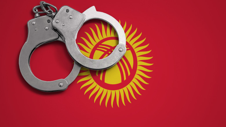 un oficial rus si alte trei persoane au fost arestate in kargazstan acestia recrutau barbati pentru a lupta in razboiul din ucraina 6808f84052610