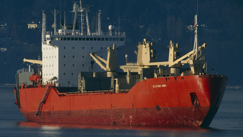 un petrolier din flota fantoma a rusiei a fost foarte aproape sa provoace o catastrofa ecologica pe coasta finlandei 6810a57d8b0e1