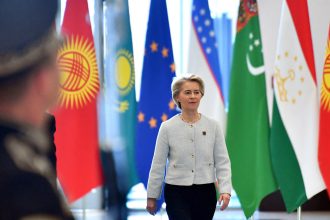 ursula von der leyen tarile lumii vor sa coopereze cu europa in razboiul tarifelor declansat de donald trump 68076d5588426