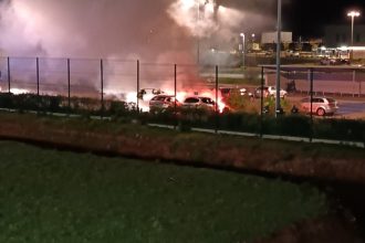 val de atacuri la mai multe inchisori din franta guvernul spune ca va lua masuri care vor dezorganiza profund retelele criminale 67fe608ce1b41