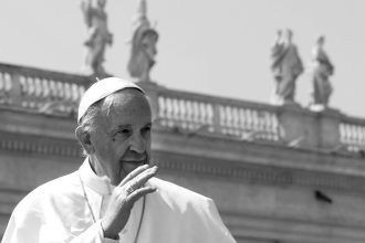 vaticanul in doliu papa francisc va fi inmormantat astazi lideri mondiali si credinciosi din toata lumea participa la funeralii 680c5ca16b420