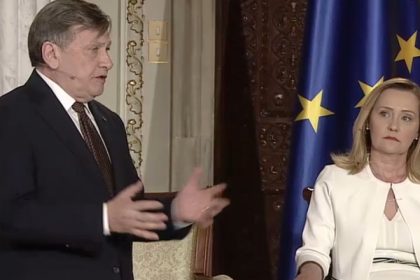 video antonescu si lasconi atac concertat la ponta a tradat un mititel tavalit prin mai multe sosuri cum le a raspuns fostul premier 6811e5e0ec105