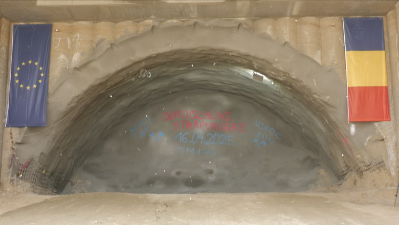 video autostrada sibiu pitesti sorin grindeanu anunta finalizarea celei de a doua galerii a tunelului momaia cand va fi pusa in circulatie 6804e76aa3e75