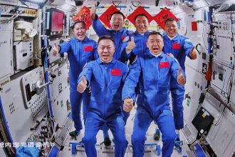 video china amana revenirea pe pamant a capsulei cu echipaj uman shenzhou 19 din cauza vremii nefavorabile 6810b5e66503e