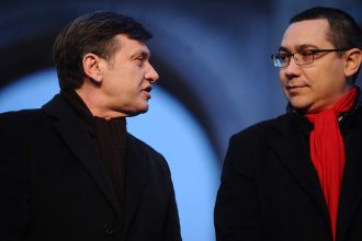 video crin antonescu catre victor ponta retrage l domnule ghita te face de ras ne face de ras pe toti 67f830a0e6410