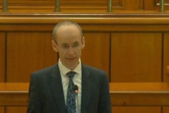 video deputat aur declaratie controversata fetitele se joaca cu papusi si experimenteaza un rol apropiat prostitutiei nu pe cel de mama 67fe66dc81117