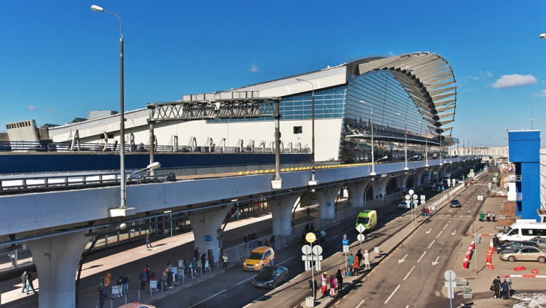 video emisarul lui trump steve witkoff a sosit la moscova un zbor special din sua a aterizat pe aeroportul vnukovo dinspre letonia 680b8f8f865c2