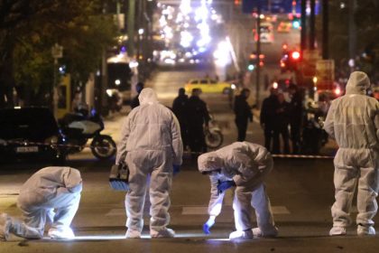 video explozie la atena o bomba a fost detonata in fata sediului hellenic train implicata in cel mai grav accident de tren din grecia 67f9fde98e532