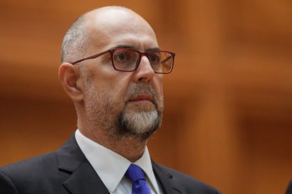 video kelemen hunor despre emisarul lui ciolacu nu are pregatirea sa vorbeasca despre politica mai mult decat la carciuma 67f4ef6d0ad61