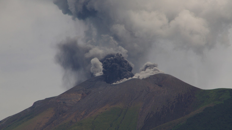 video mae atentionare de calatorie pentru filipine a erupt vulcanul kanlaon 67f546d8e169a