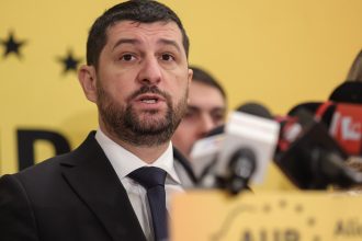 video marius lulea aur spune ca cel mai bun premier din istoria romaniei a fost unul din perioada comunista doar ca nu i retin numele 67ebc31744798