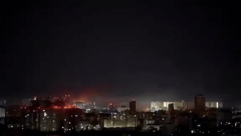 video momentul in care o racheta balistica loveste kievul rusii au folosit inclusiv rachete nord coreene in atacul asupra capitalei ucrainei 680a24411017f