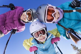 video partii pline la munte cat costa vacanta de schi a elevilor nu stiu daca este pentru toate buzunarele 67ebc266c6d40