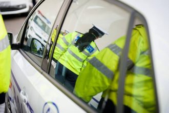 video perchezitii in bucuresti si ilfov intr un dosar de coruptie sunt vizati mai multi politisti de la rutiera si locala surse 67ed13be27e9c