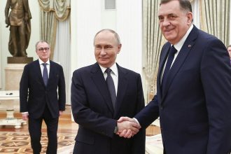 video putin l a primit la kremlin pe milorad dodik liderul sarbilor din republica srpska este cautat de justitia bosniaca 67ec2bfb67a04
