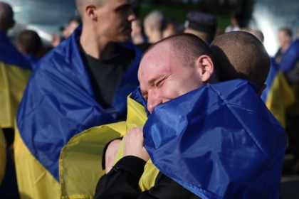 video ucraina si rusia au facut cel mai mare schimb de prizonieri din timpul razboiului moscova sustine ca a facut un gest de bunavointa 6803dff5462af